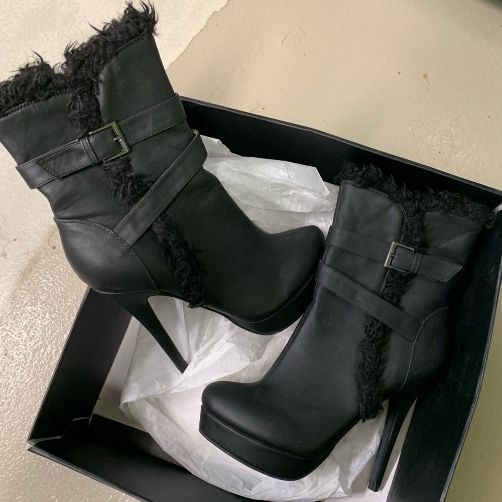 Hot boots!  8.5.